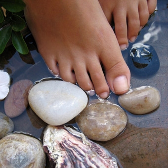 Manicure & Pedicure