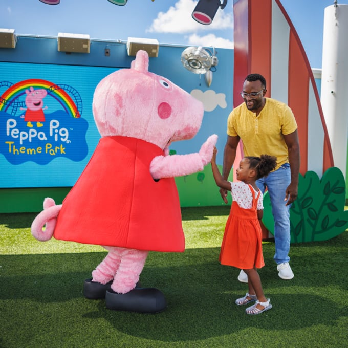 Legoland meet and greet shop