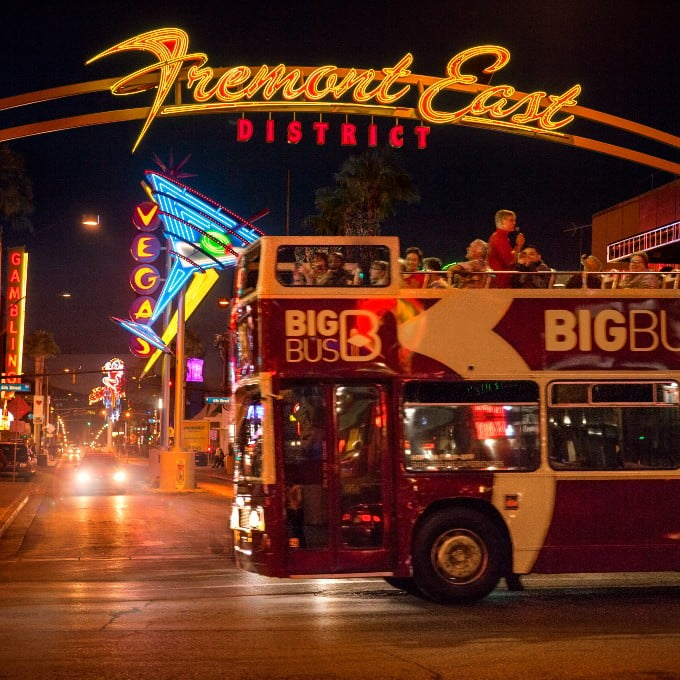 Bus in front of Fremont District