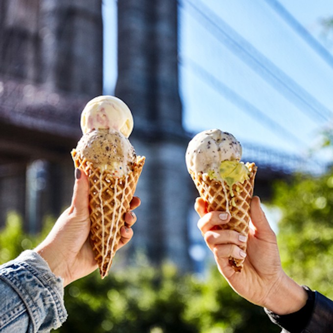 Ice cream in front of Brooklyn Bridge