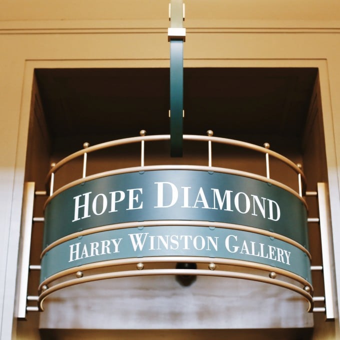 Hope Diamond Harry Winston Gallery Sign