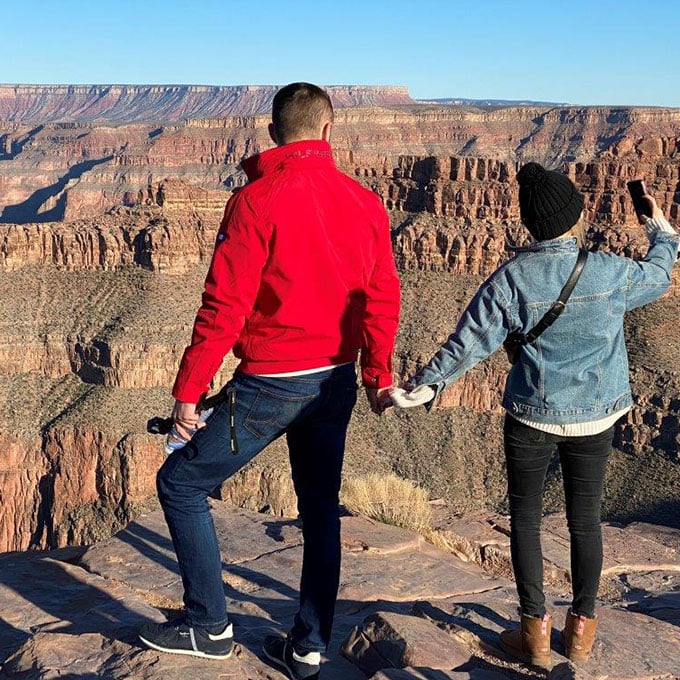 Couple on Grand Canyon Tour