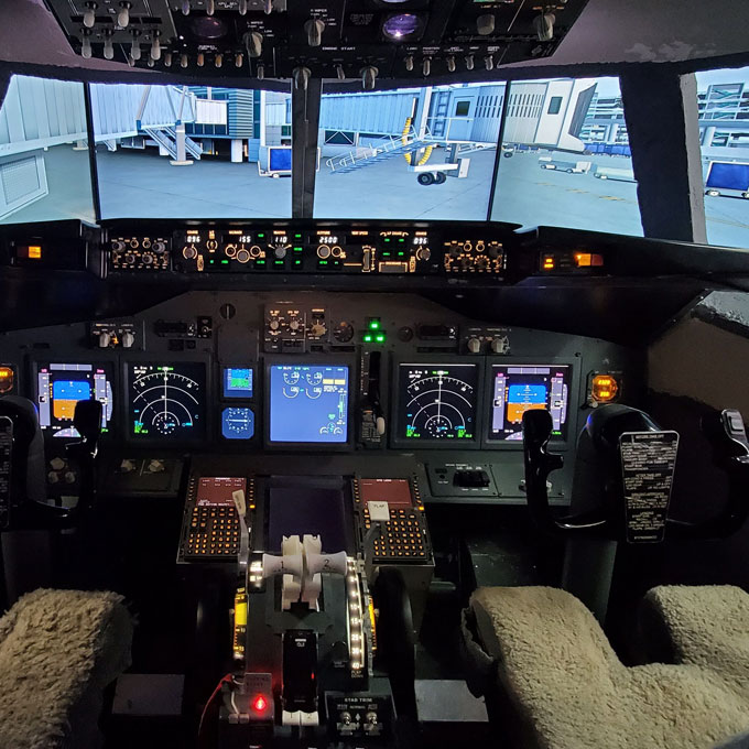 Boeing 737 Flight Simulator in Tampa Bay