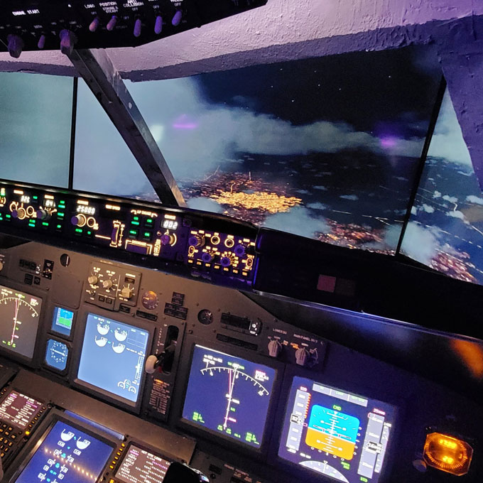 Boeing 737 Flight Simulator in Tampa Bay