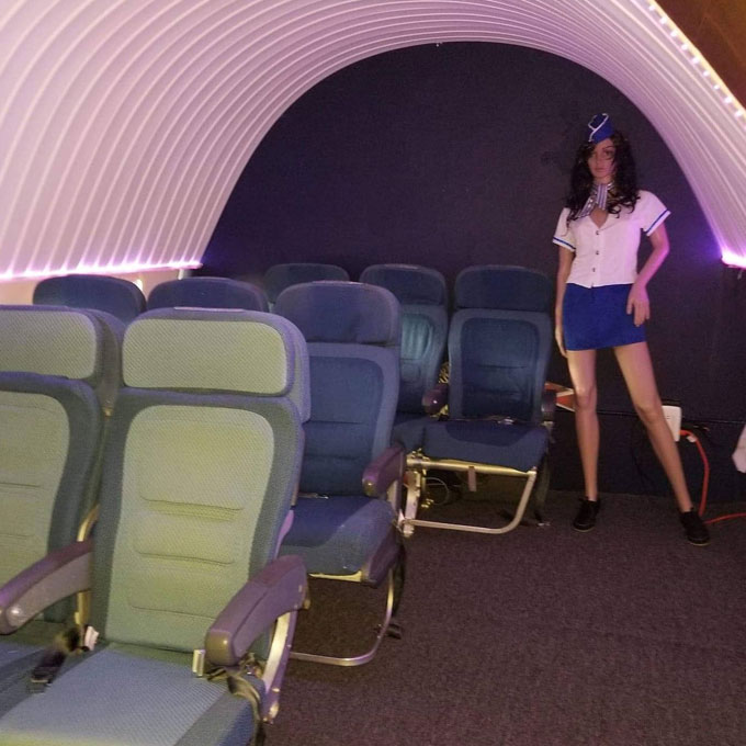 Learn to Fly in a Boeing 737 Flight Simulator near Tampa