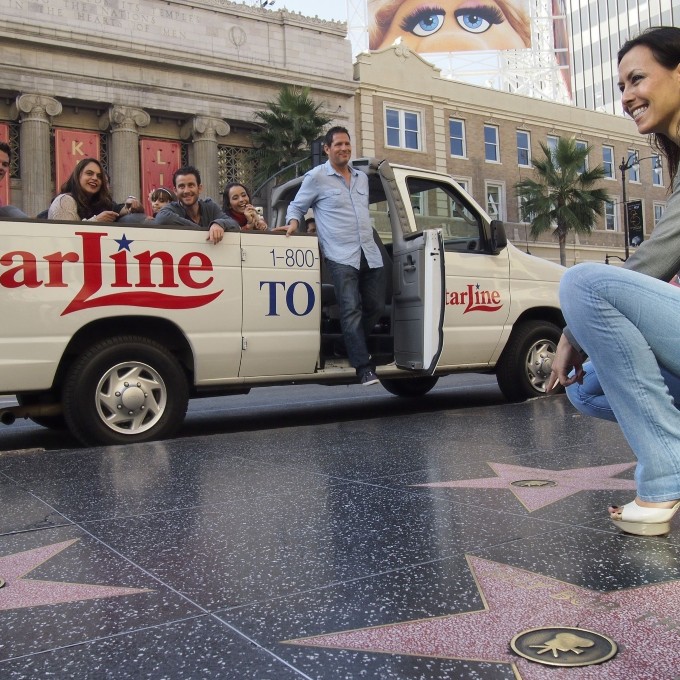 Hollywood Celebrity Homes Guided Tour | Virgin Experience Gifts