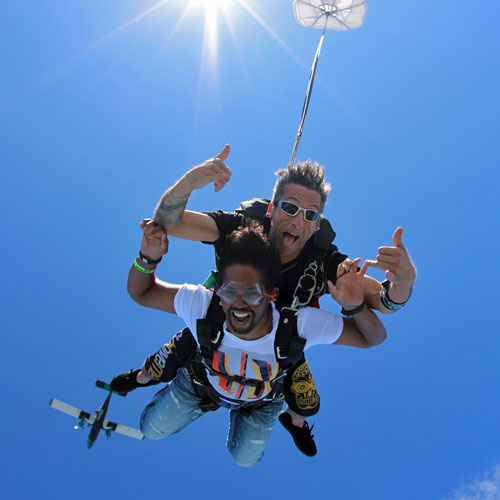 Chicago Tandem Skydiving Freefall