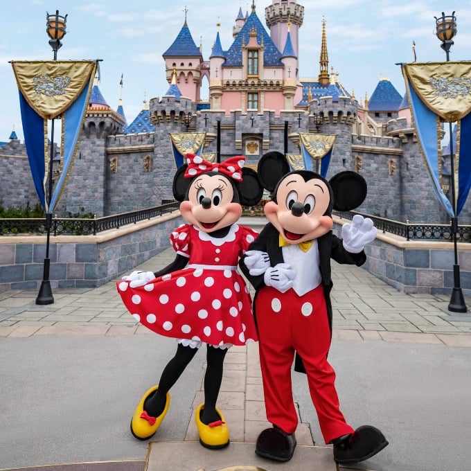2-Day DISNEYLAND® Resort 1-Park Per Day Ticket with Lightning Lane Multi Pass