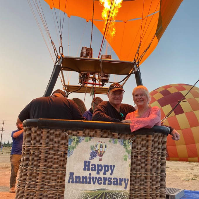 Anniversary celebration in balloon