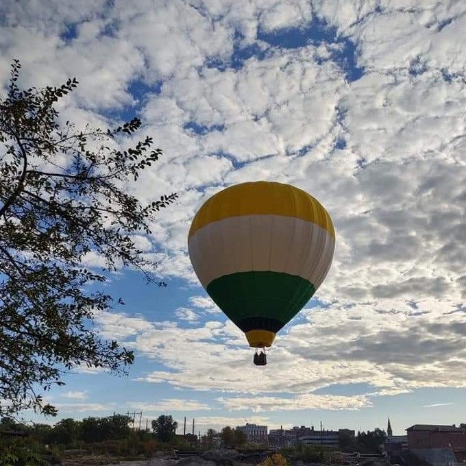 Romantic hot air balloon rides discount