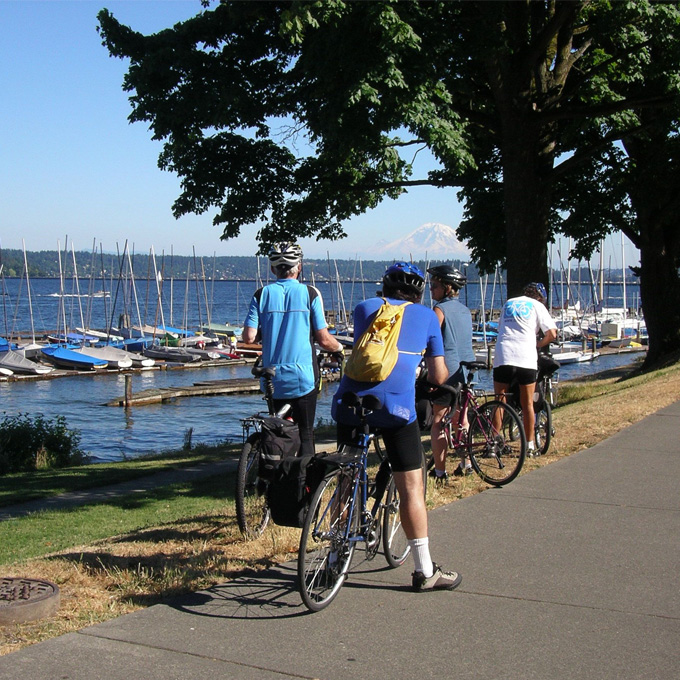 Tour Seattle on a Bike