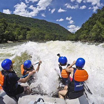 Half-Day Lower New River Whitewater Rapid Run
