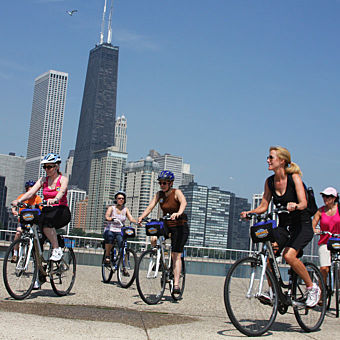 Scenic Bike Tour Along the Lake Michigan Shoreline