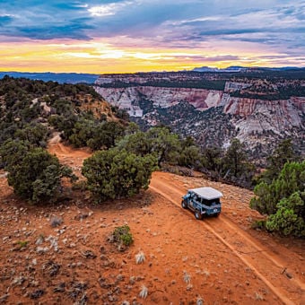 Hidden Zion Cliffs Sunset Jeep Tour