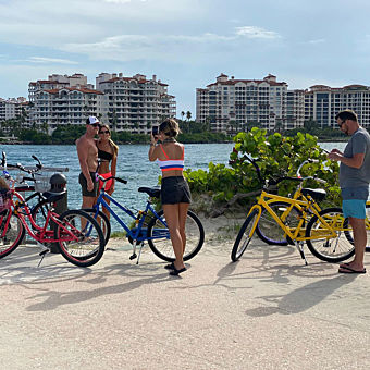 Miami City and Boat Tour with Bike Rental