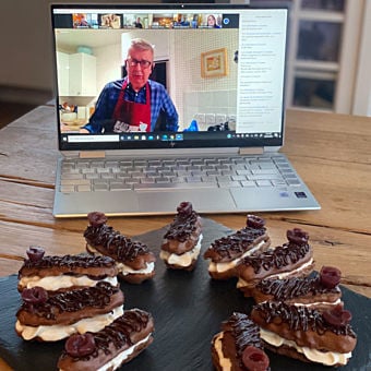 Bake with a Legend at Home Virtual Masterclass per Household