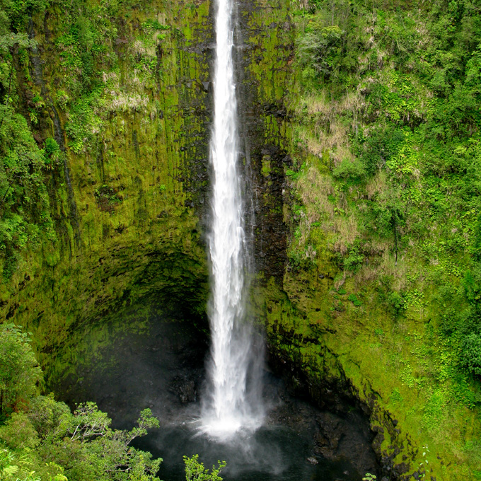 Waterfall on Big Island Sightseeing Tour