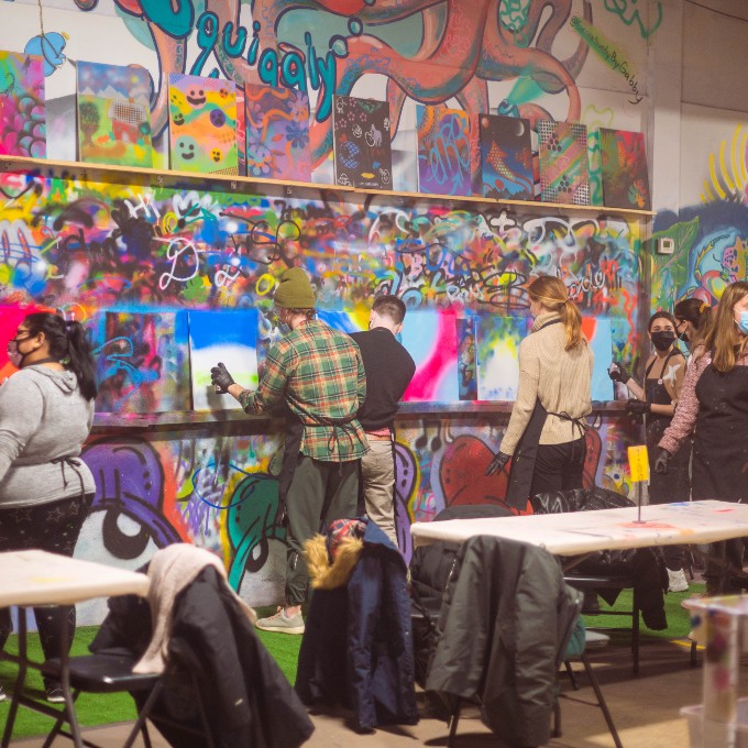 Spray Paint and Sip Experience Virgin Experience Gifts