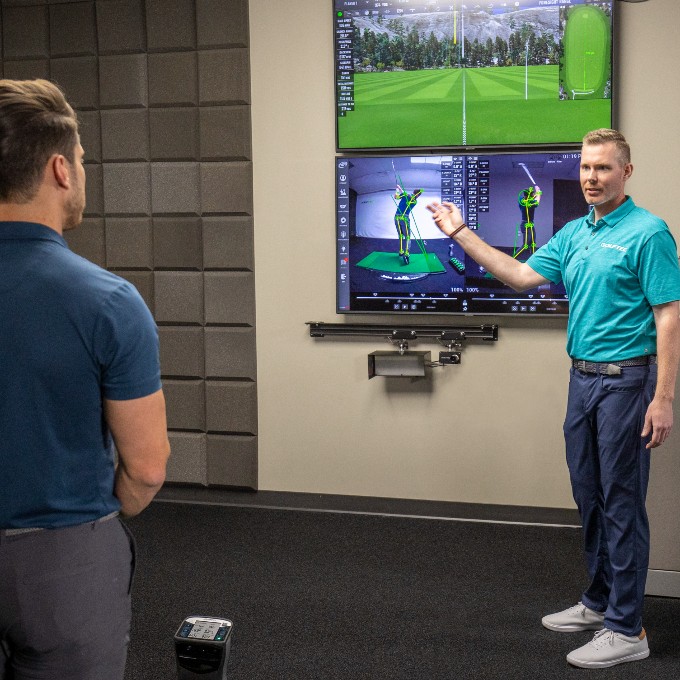 Learn from the pros at Golftec