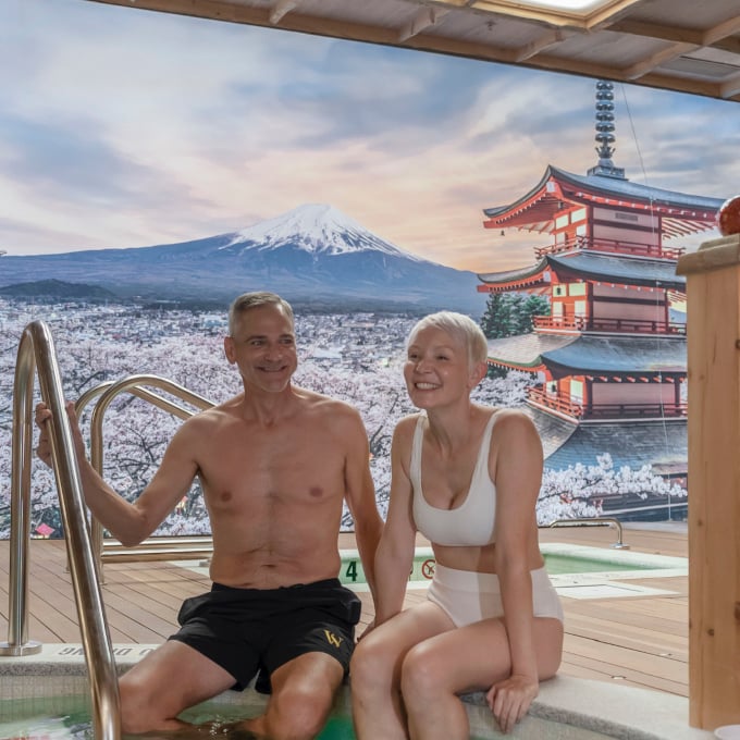 Couple in Japan spa